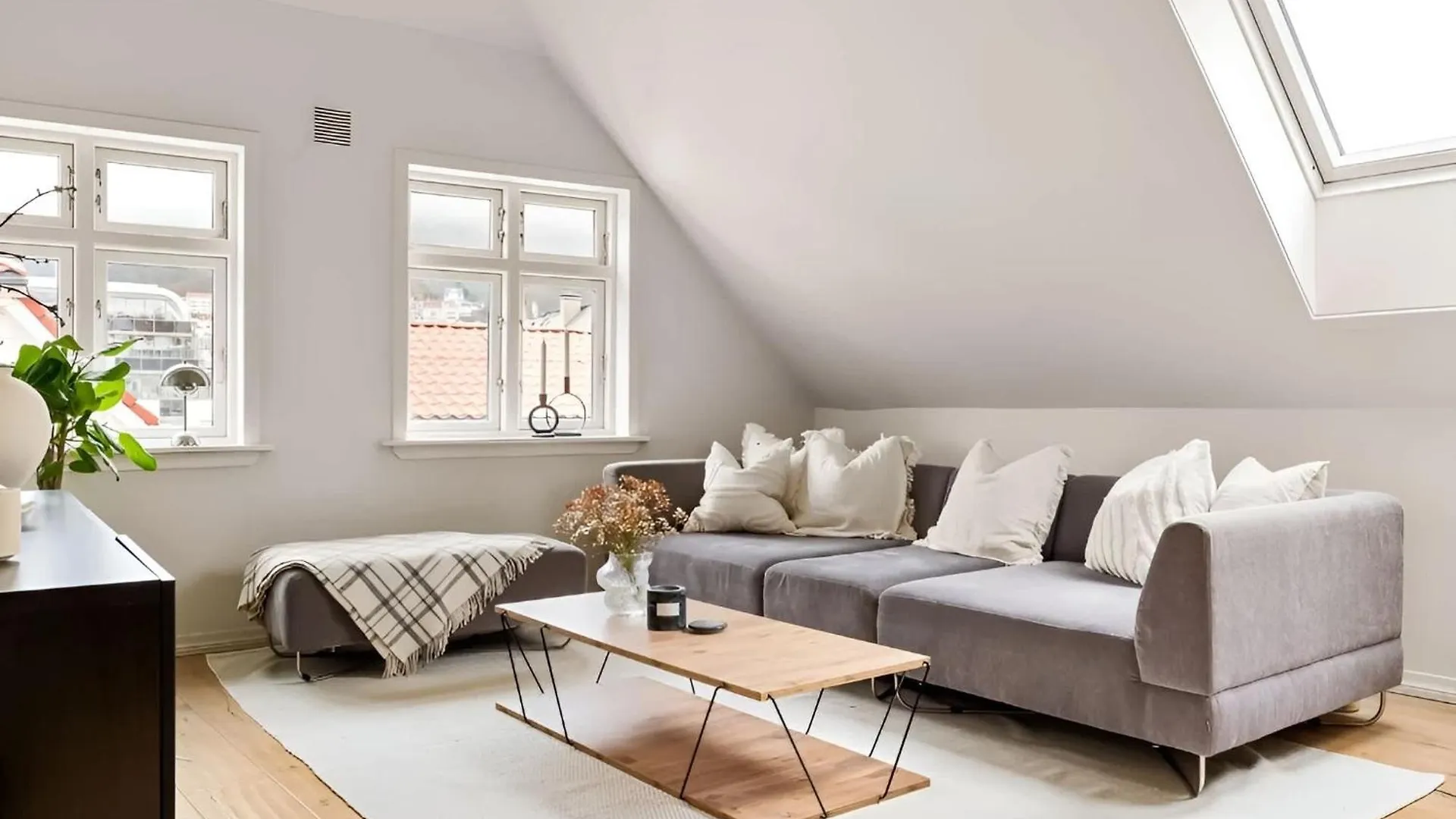Cozy Apartment In Unique Atrium House At Nordnes Bergen